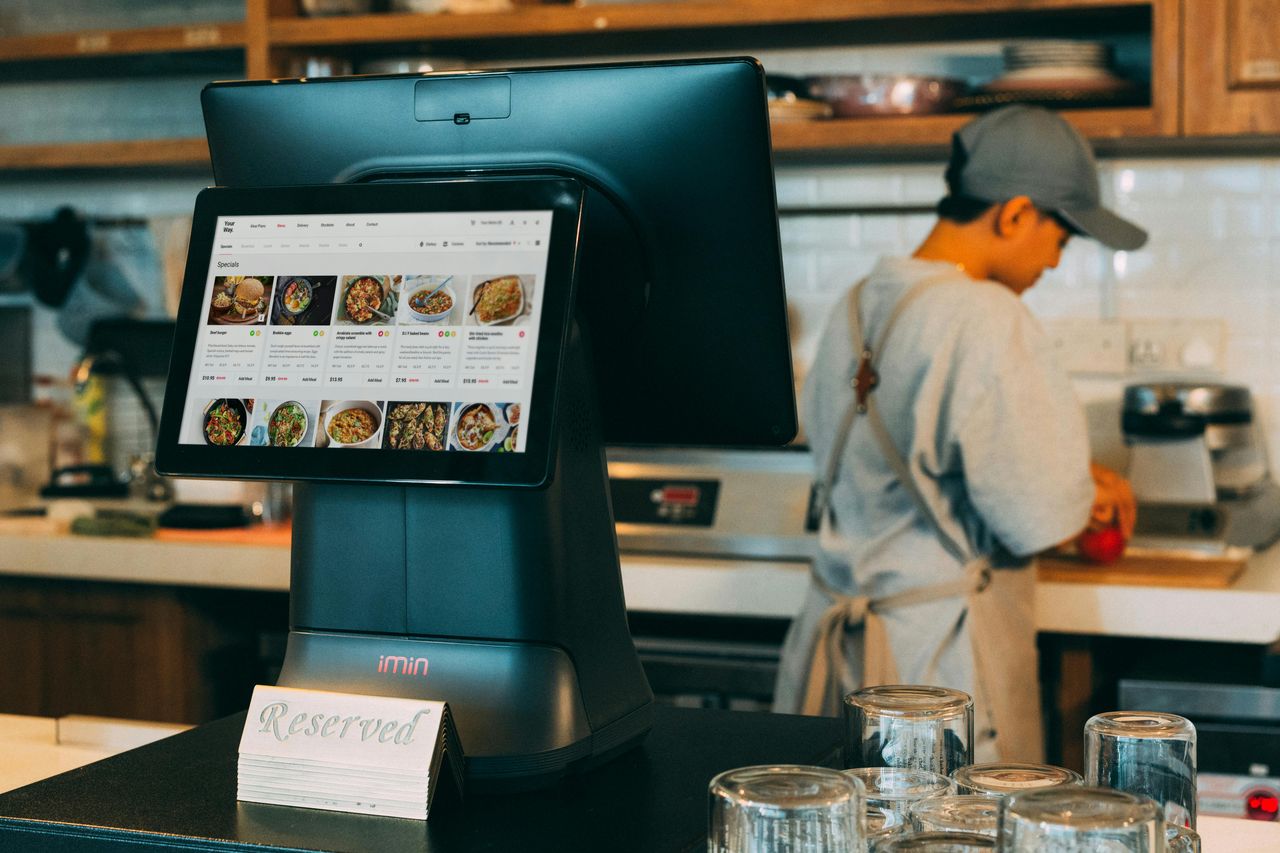 iMin Technology/Pexels